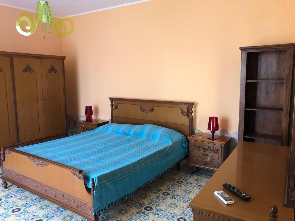 B&B Villa Zia Febronia Patti Eksteriør bilde