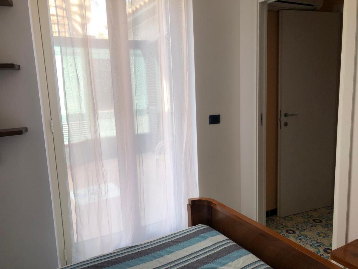 B&B Villa Zia Febronia Patti Eksteriør bilde