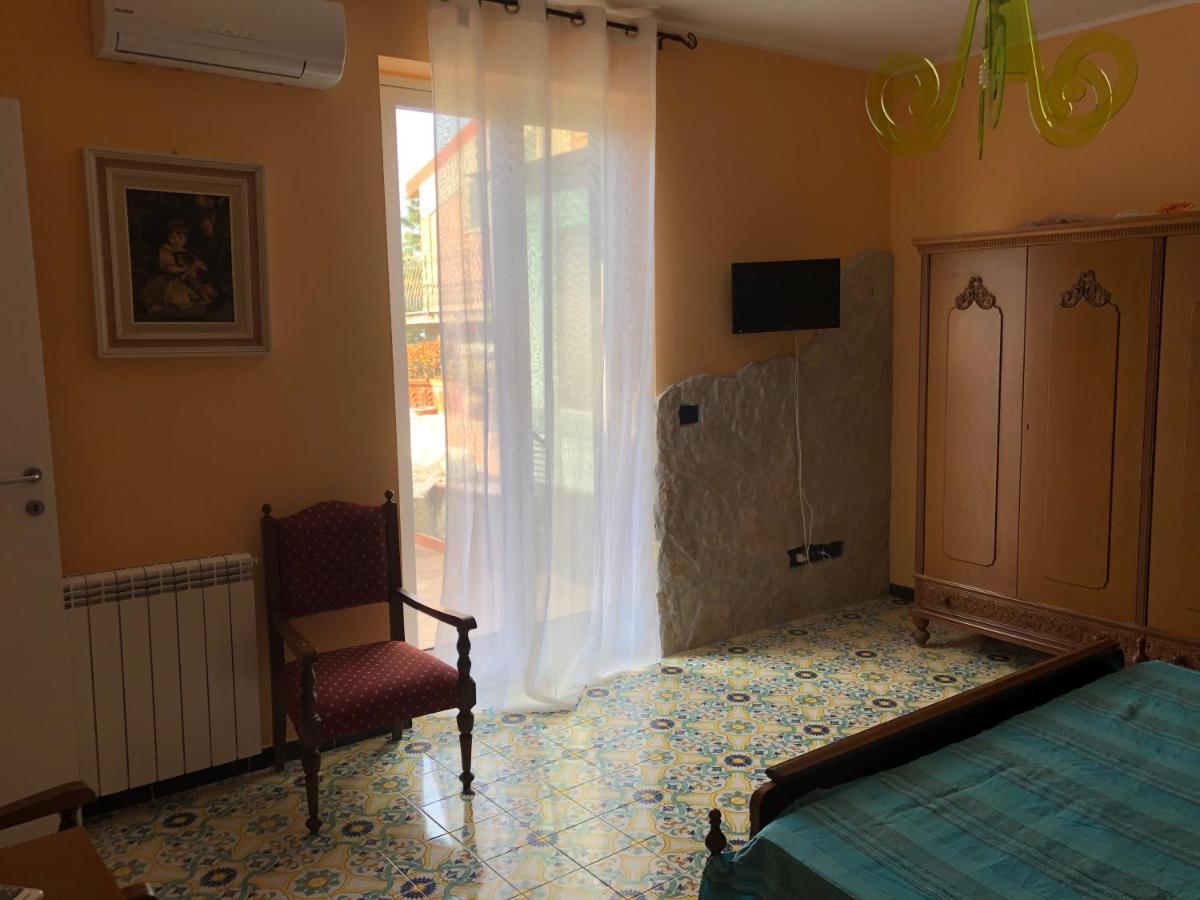 B&B Villa Zia Febronia Patti Eksteriør bilde